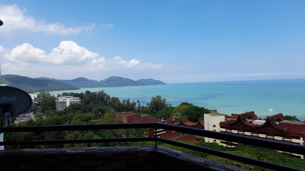Susie'S Resort Seaview Suites At Sri Sayang บาตูเฟอริงกี ภายนอก รูปภาพ
