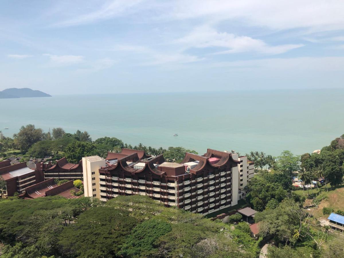 Susie'S Resort Seaview Suites At Sri Sayang บาตูเฟอริงกี ภายนอก รูปภาพ